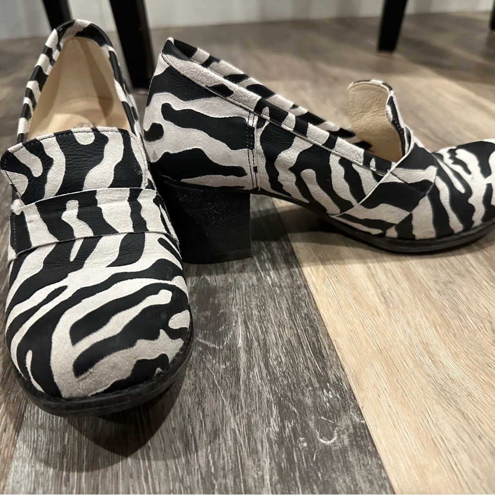 Zapato Zebra Pumps